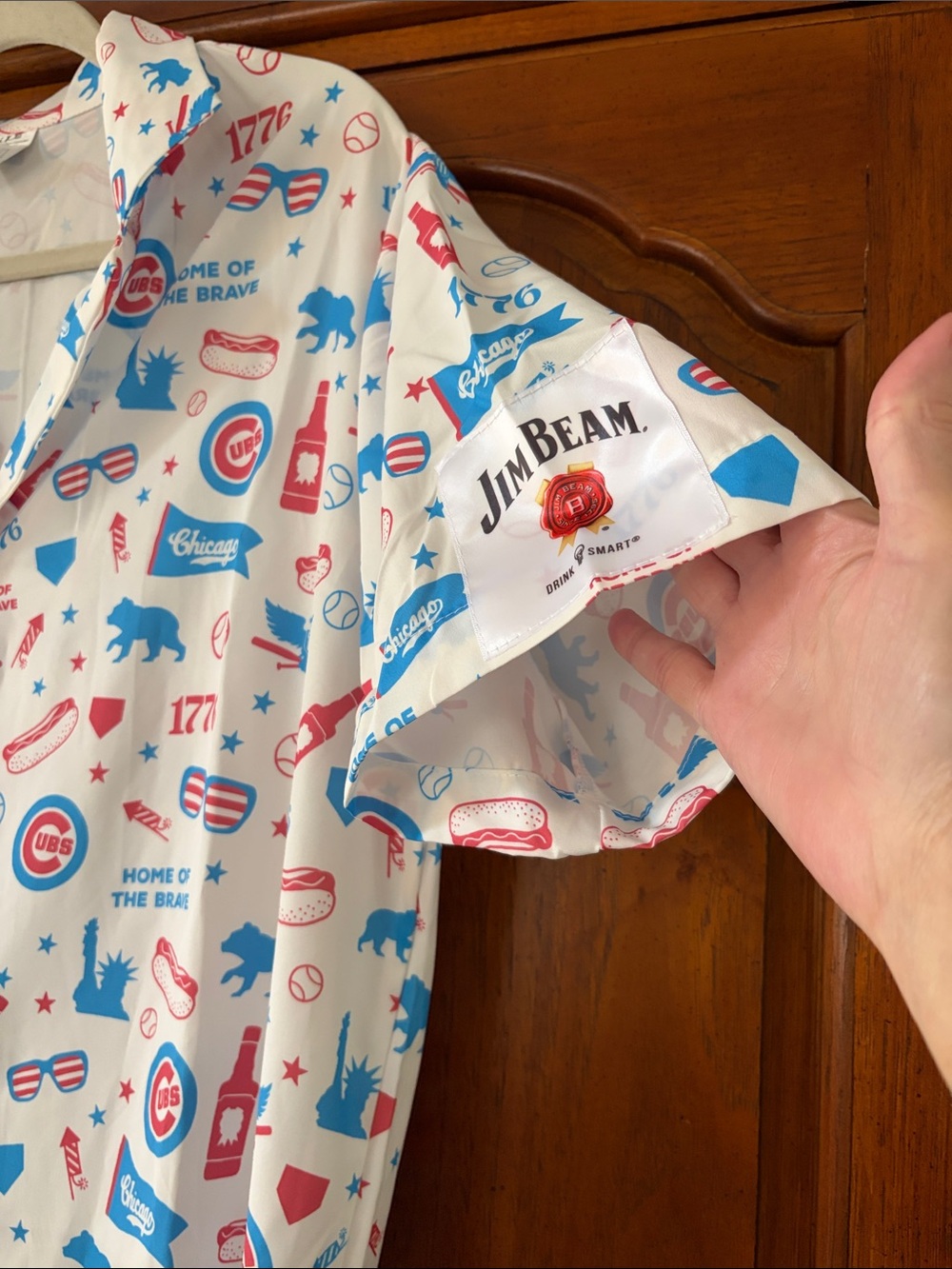 Chicago Cubs Jim Beam Short Sleeve Button Down Hawaiian Shirt -Adult Size XL New - Picture 4 of 12